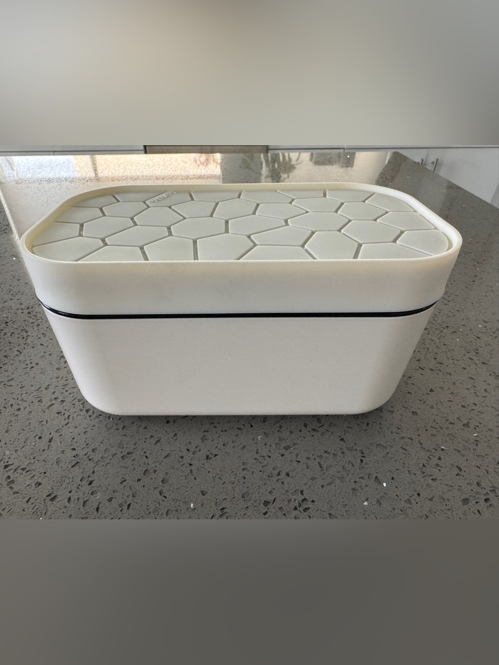 Ice Cube Maker For Freezer With Lid & Bin - Picture 7 of 12